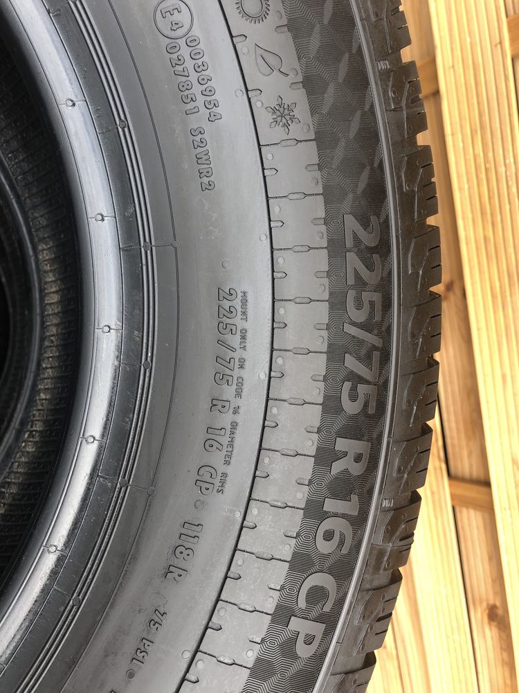 Nowe opony caloroczne continental 225/75/16 cp  camper