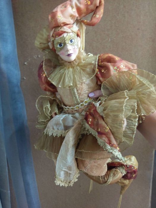 Декоративная кукла Арлекин