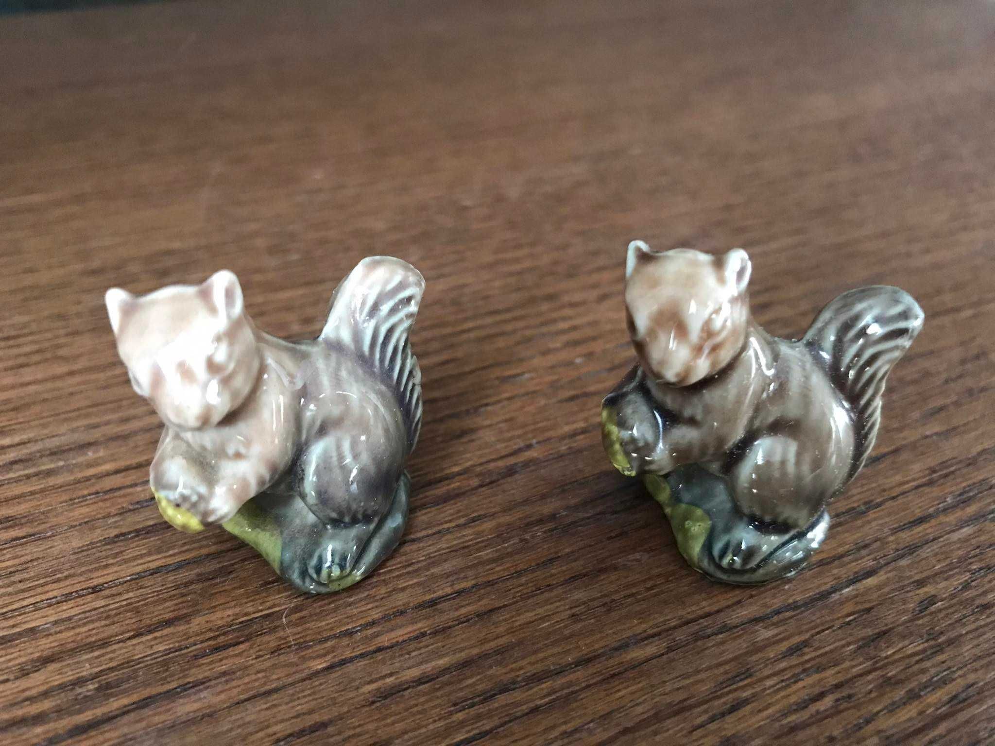 Wiewiórka miniaturka figurka ceramiczna