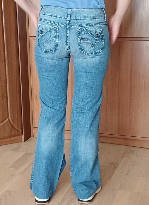 Продаю голубые джинсы, размер  W 27 L 32, ( ukr 42-44), Diesel