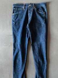 Granatowe jeansy Levi’s 512