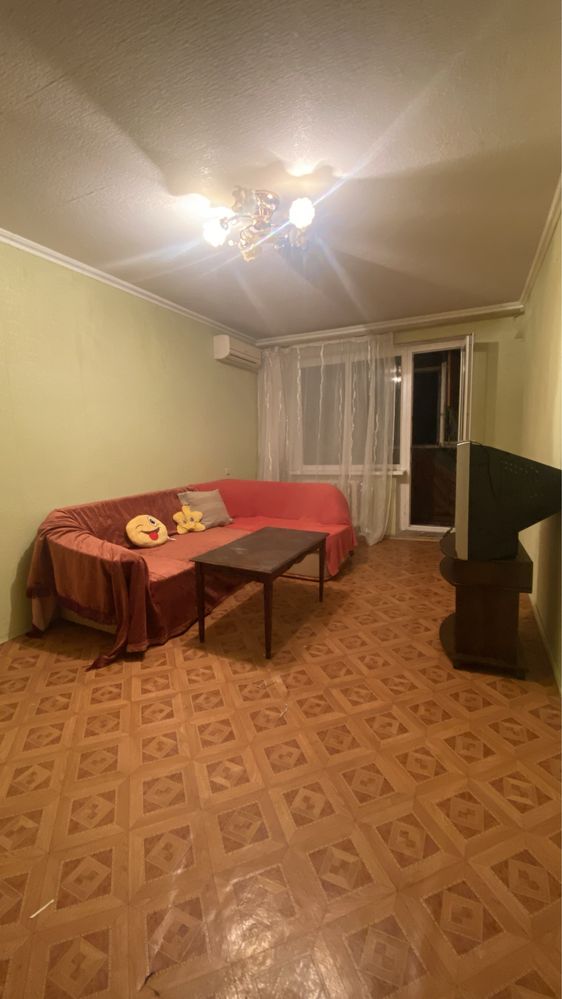 Продаю свою 2 к/к ЮТЗ пров.Полярна Васляевп власниця