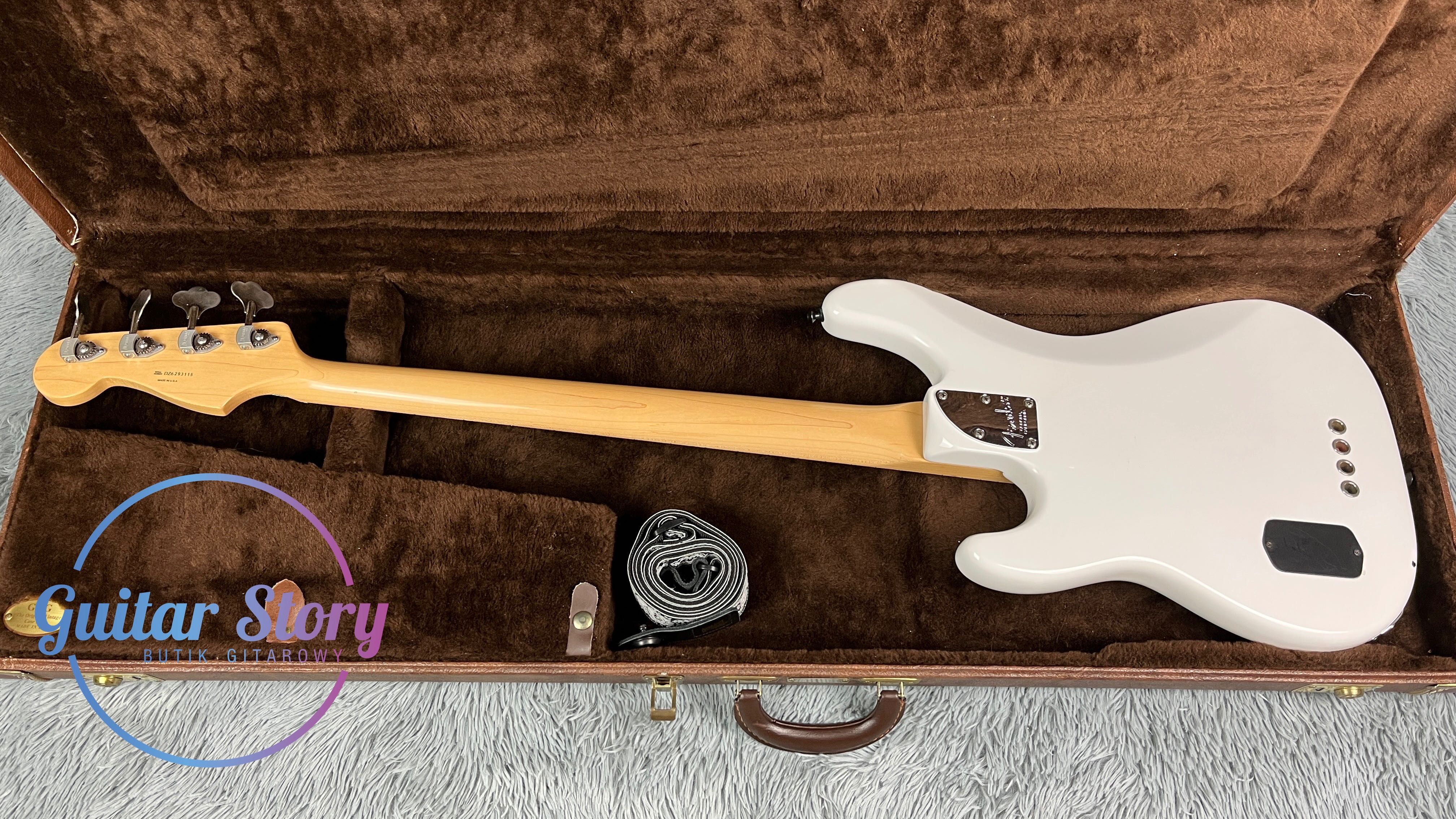 2007 Fender Precision Bass American Deluxe | Case G&G