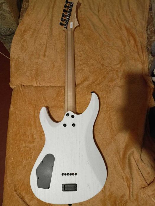 Електрогітара Fujigen FGN