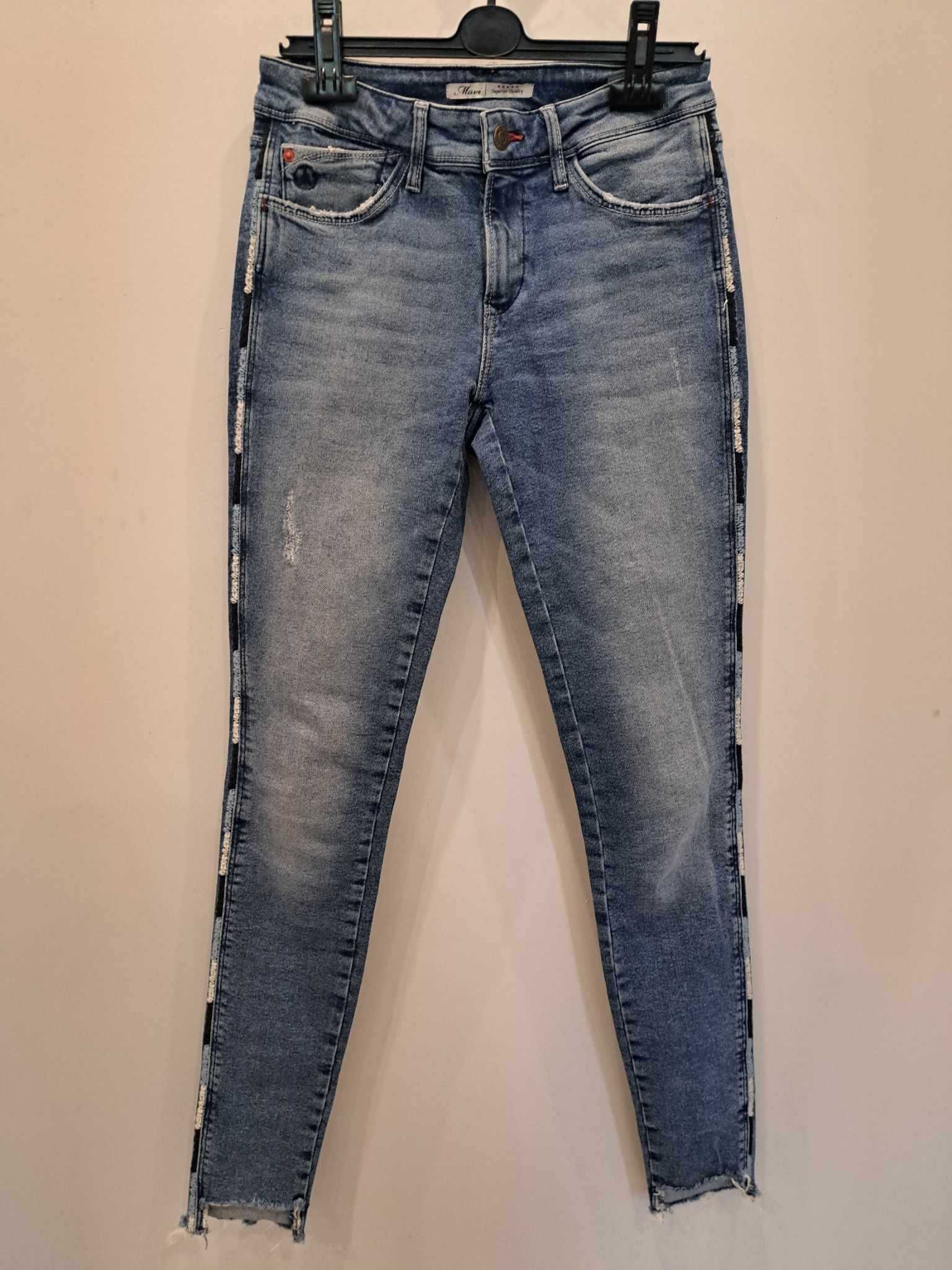 Spodnie jeans, damskie roz. S, przedzierane, niebieskie