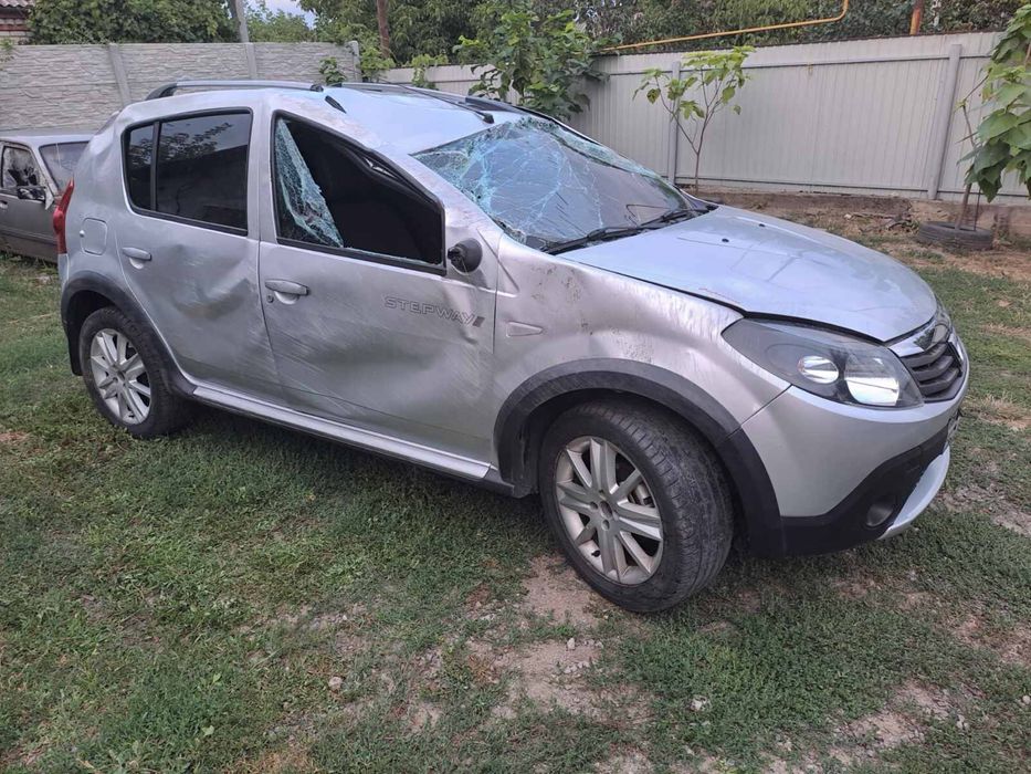 Шрот запчастини розбор Рено Дачія Сандеро1.5 дизель 2011р