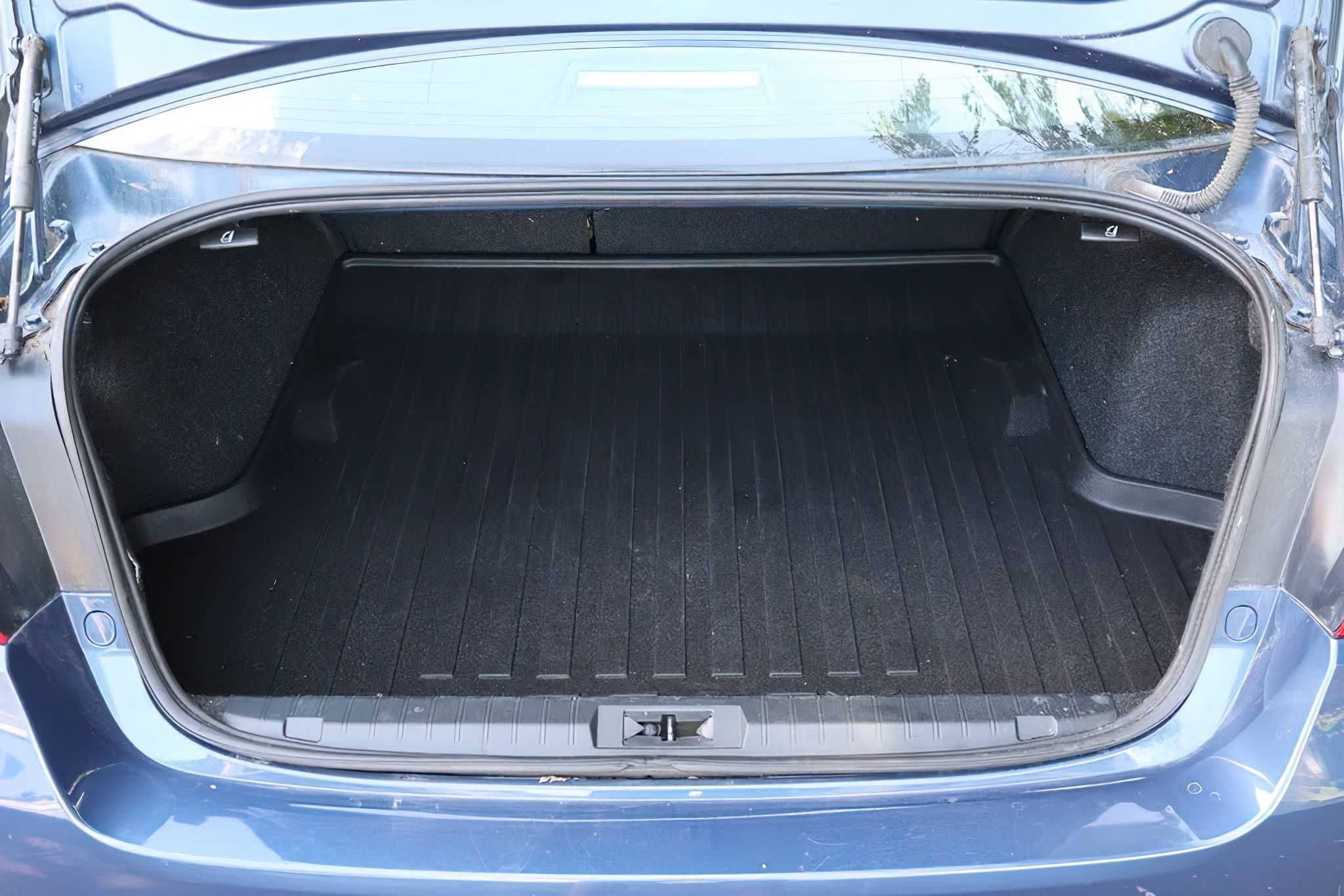 Subaru Legacy Premium 2019