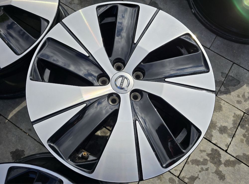 Alufelgi 5x108 18 cali Volvo R design Xc40 Xc60 Xc70 Xc90 V90 V60 S90
