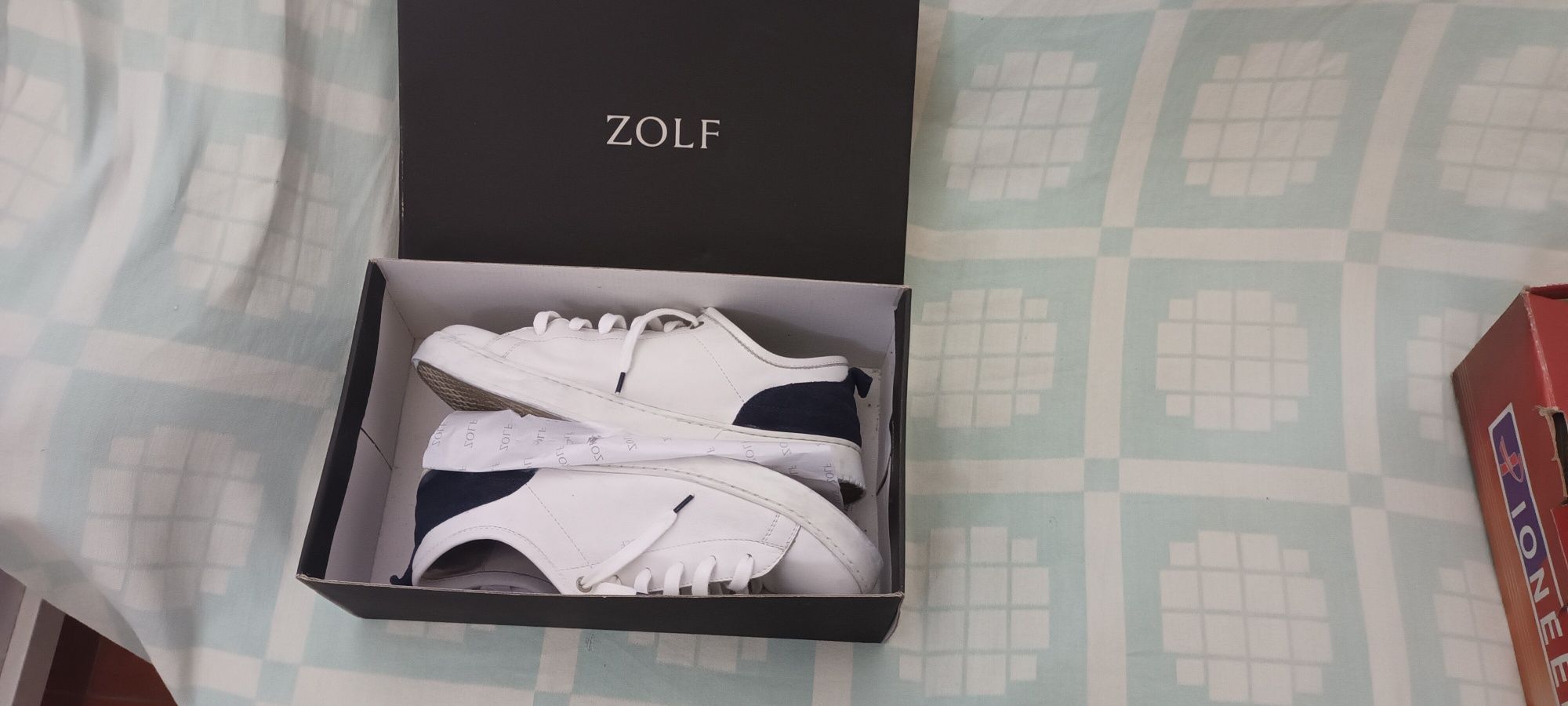 Sapatos marca Zolf tamanho 43