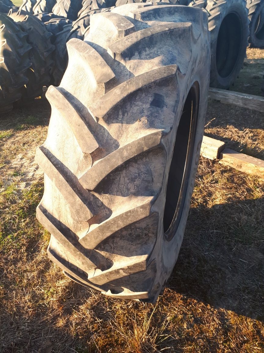 Opona opony zachodnie CONTINENTAL AC85 420/85 R - 30 (16.9) kilka szt.