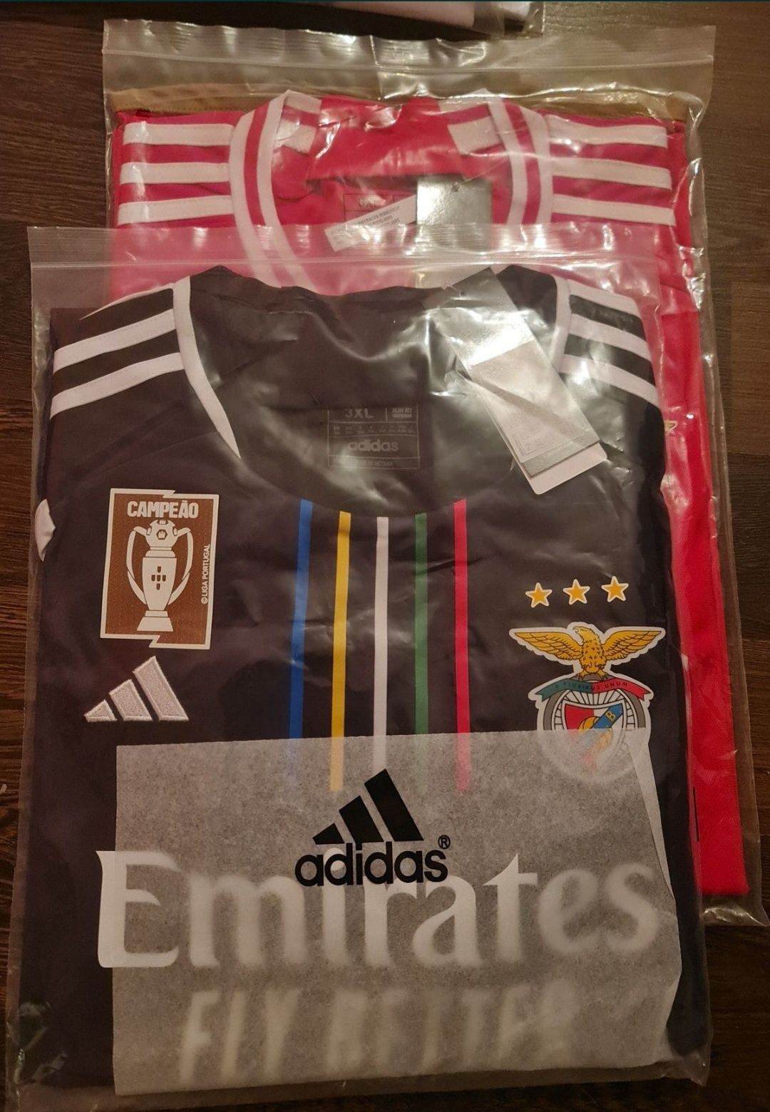 SL Benfica - Camisola Principal e alternativas