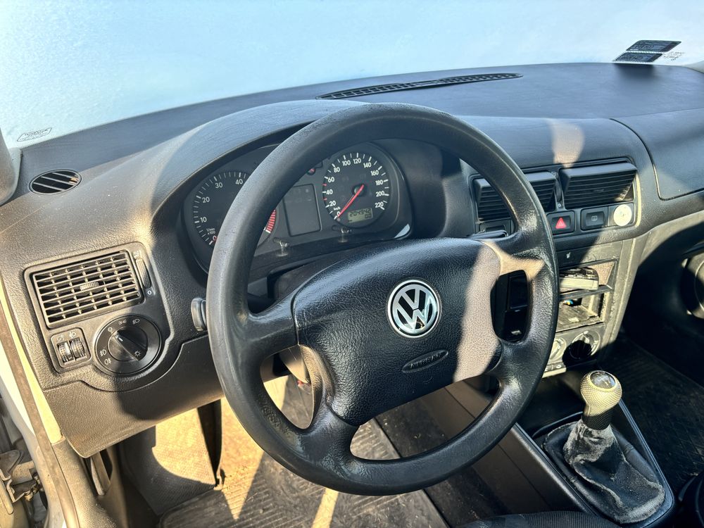 Volkswagen Golf 4