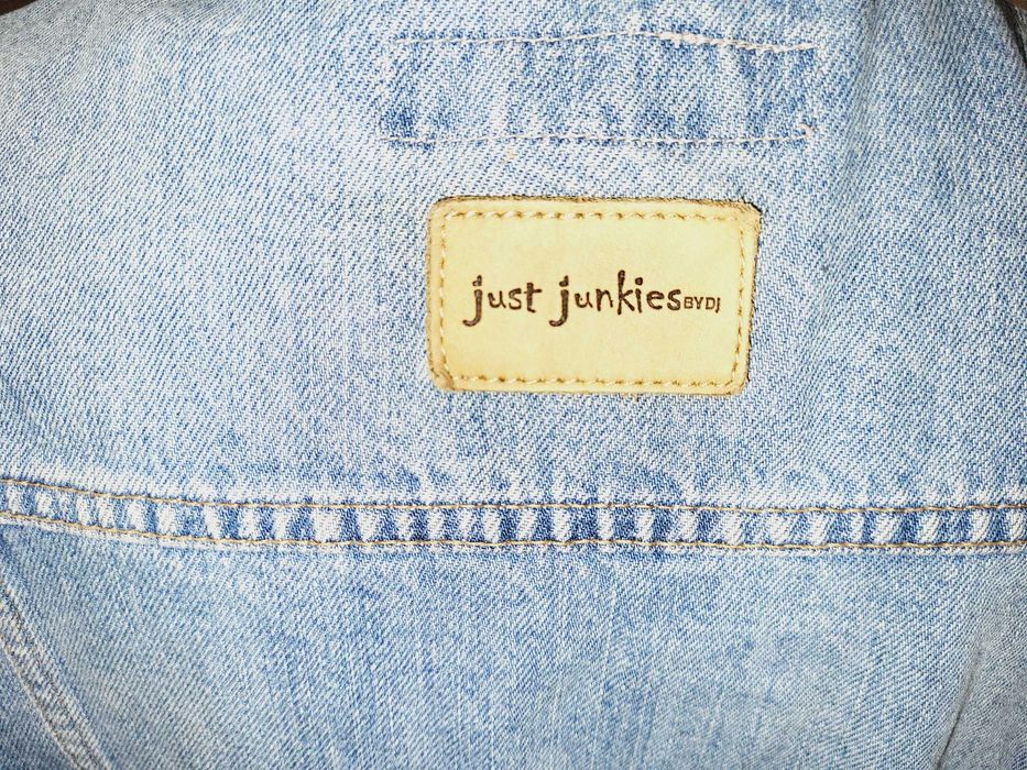 Kurtka jeansowa, Just Junkies