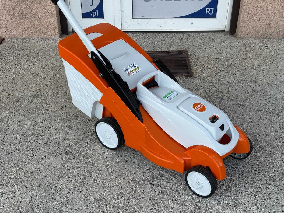 Kosiarka akumulatorowa Stihl RMA 239 C +bateria, NOWA ładowarka