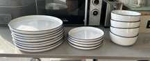 Conjunto pratos/tigelas/sobremesa
