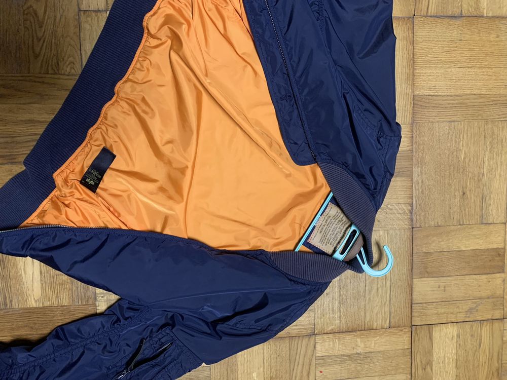 бомбер alpha industries розмер М