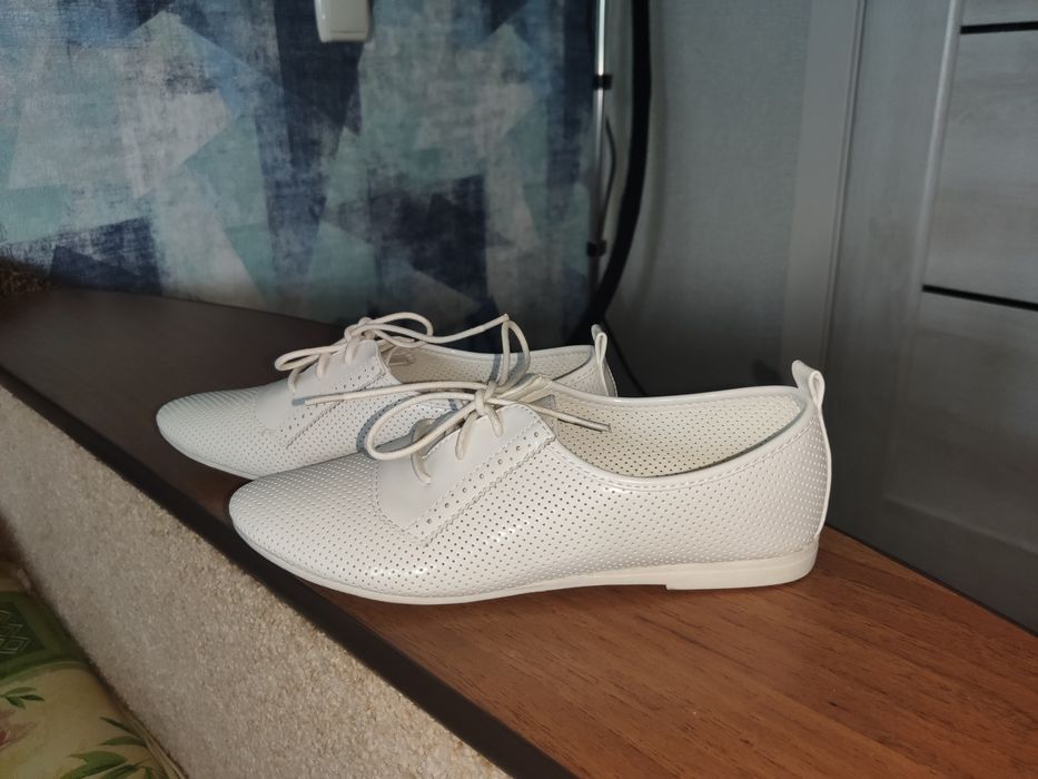 Білі туфлі кеди розмір 38