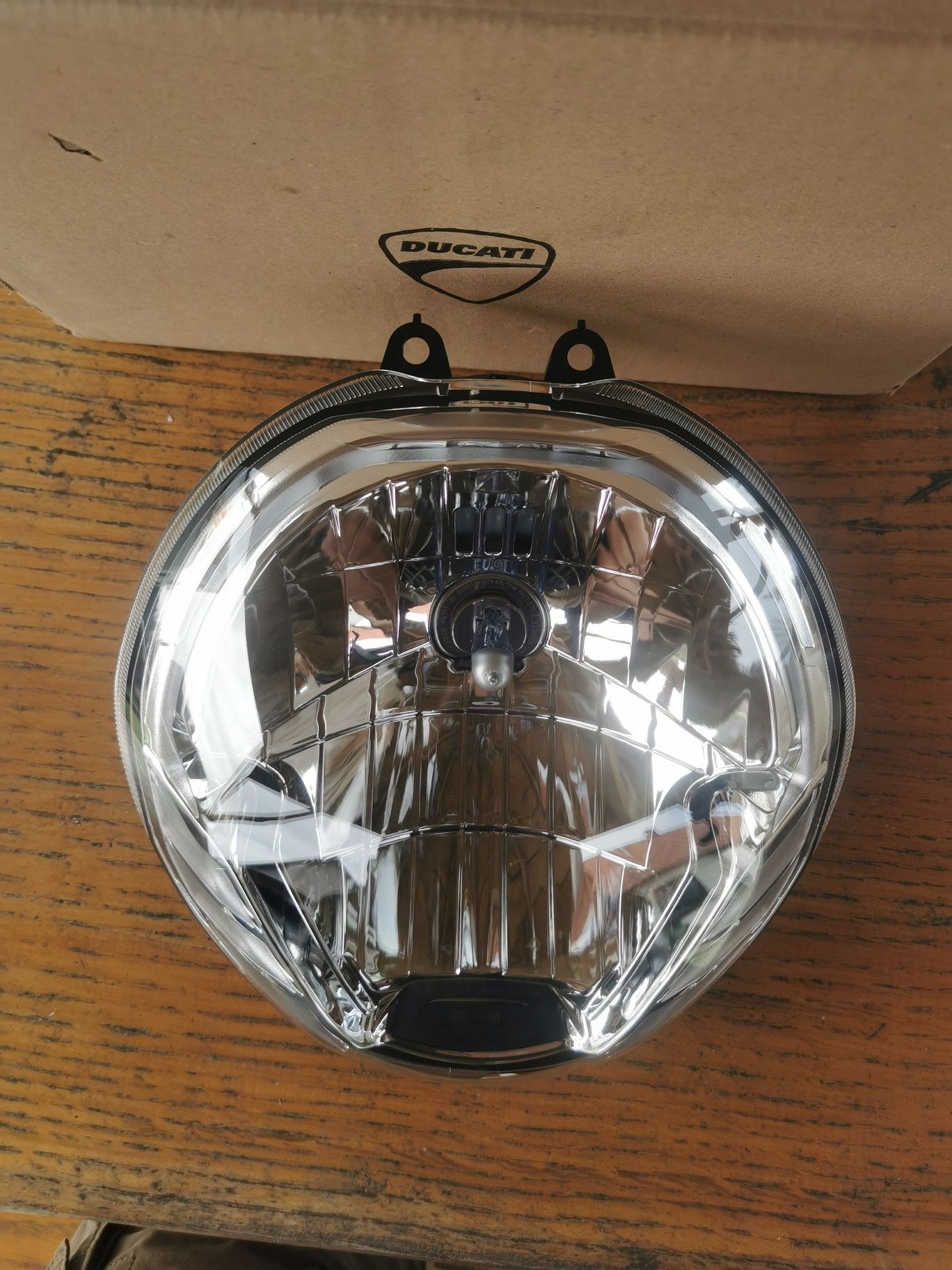 Lampa Obudowa Ducati Monster