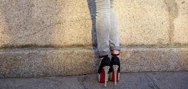 Туфли на высоком каблуке с шипами, 36 р.