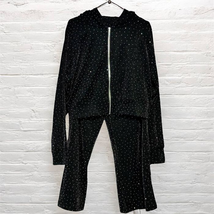 Продам спортивний костюм