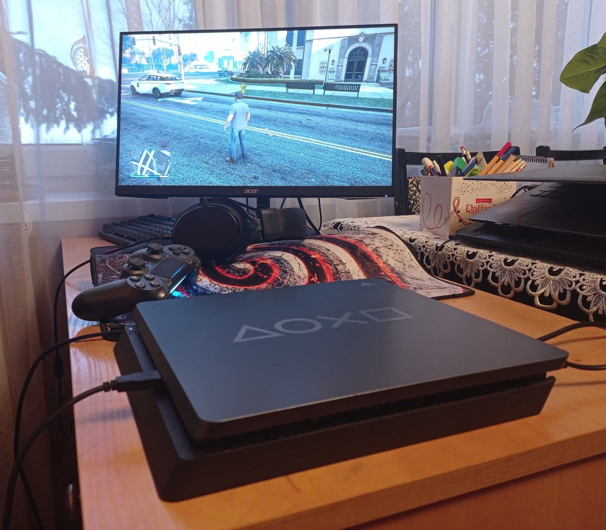 Konsola PS4 Slim 1TB: Days of Play Limited Edition