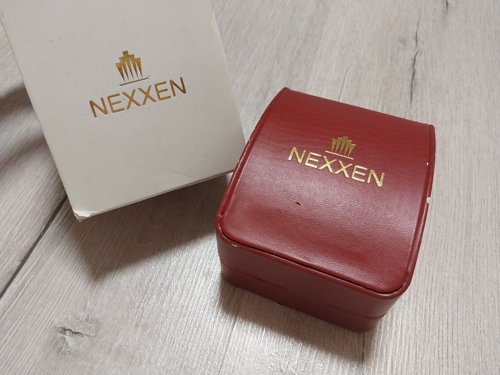 Женские наручные часы NEXXEN 2523
