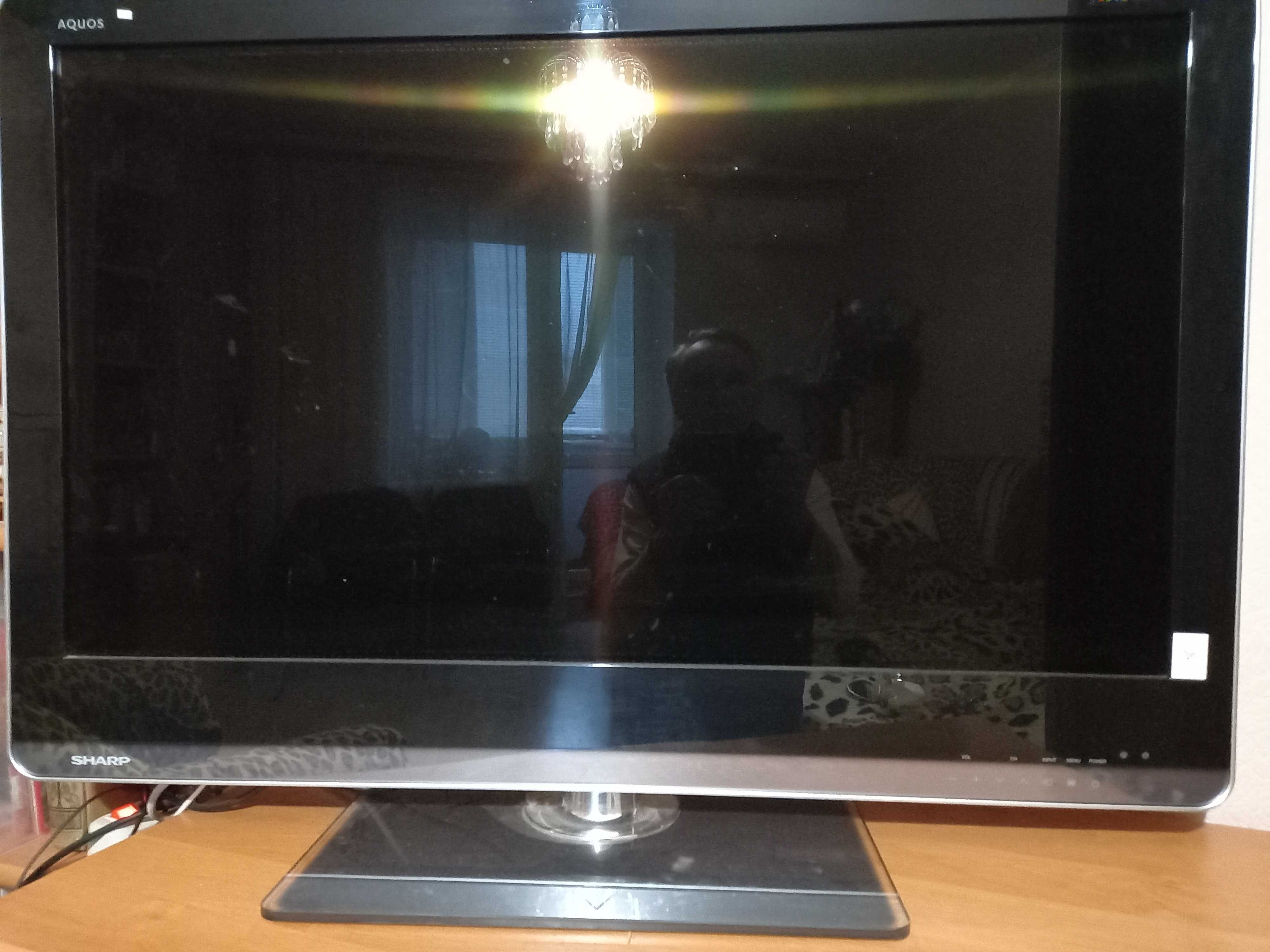 Телевизор SHARP LX-40LE810E