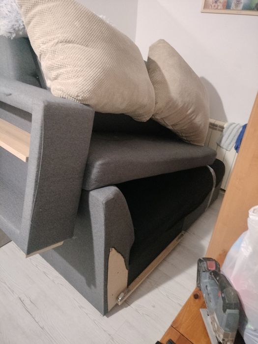 Oddam narożnik z funkcją spania