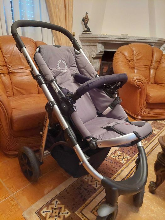 Carrinho e Baby coque Pierre Cardin vicky