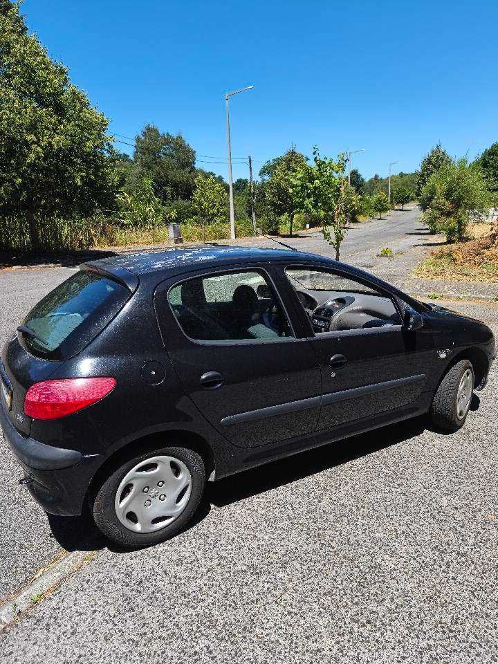 Peugeot 206 Ano 2001