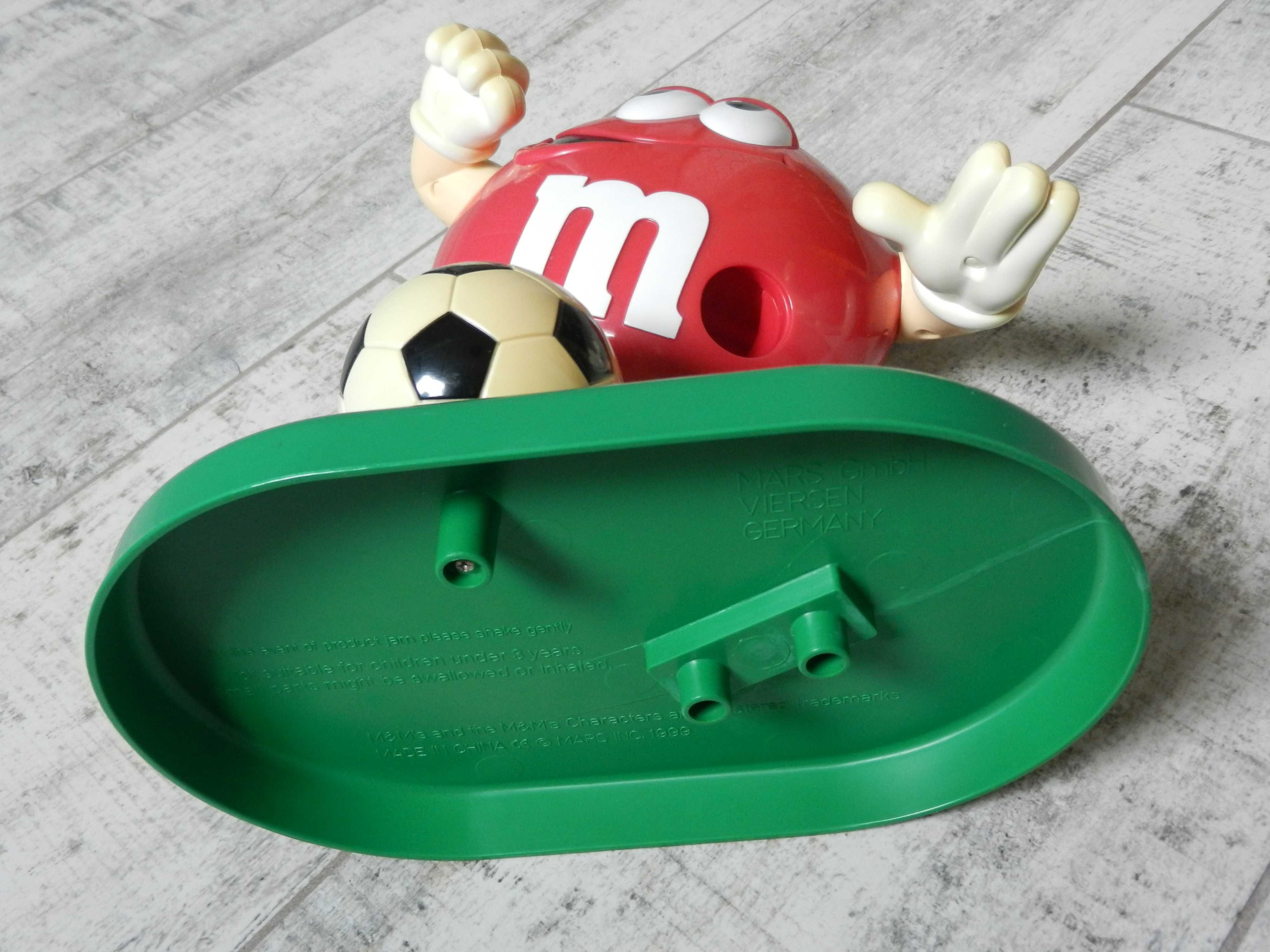 Oryginalna zabawka/ gadżet retro - M&M's Piłkarz