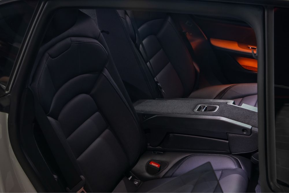 Porsche Taycan Sport Turismo - Performance Plus - FULL EXTRAS
