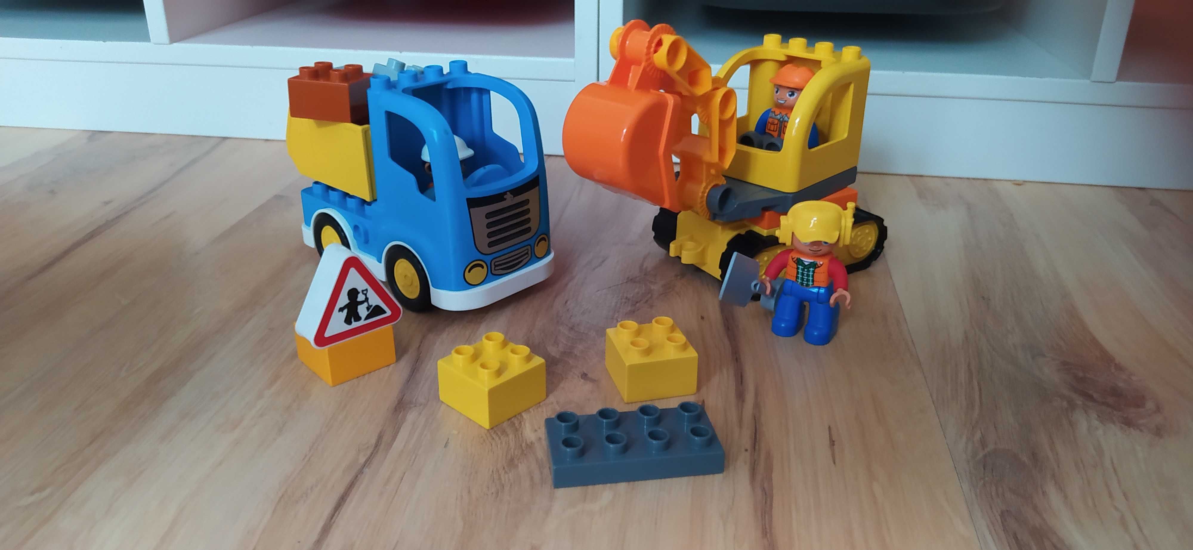 Lego duplo ciężarówki i koparka