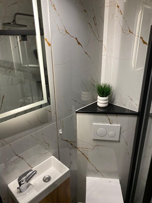 LUKSUSOWY Z WŁASNĄ ŁAZIENKĄ- ul Niemodlińska, 1 Maja- centrum