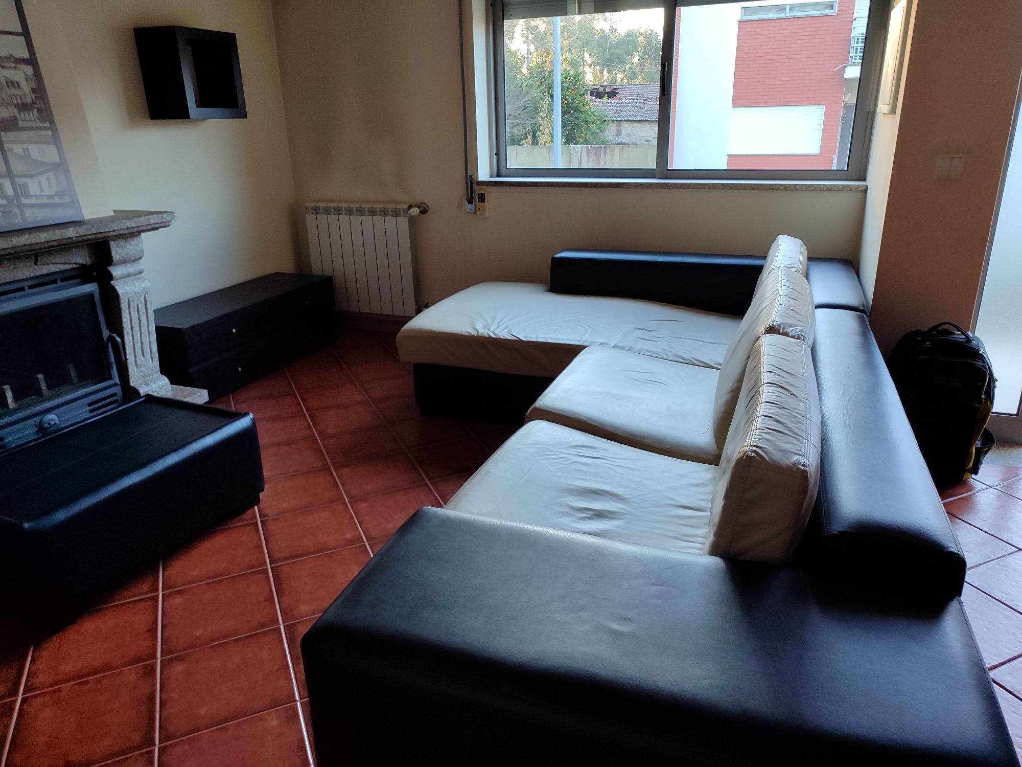 Moveis sala, sofá, mesa e 6 cadeiras, aparador, móvel tv