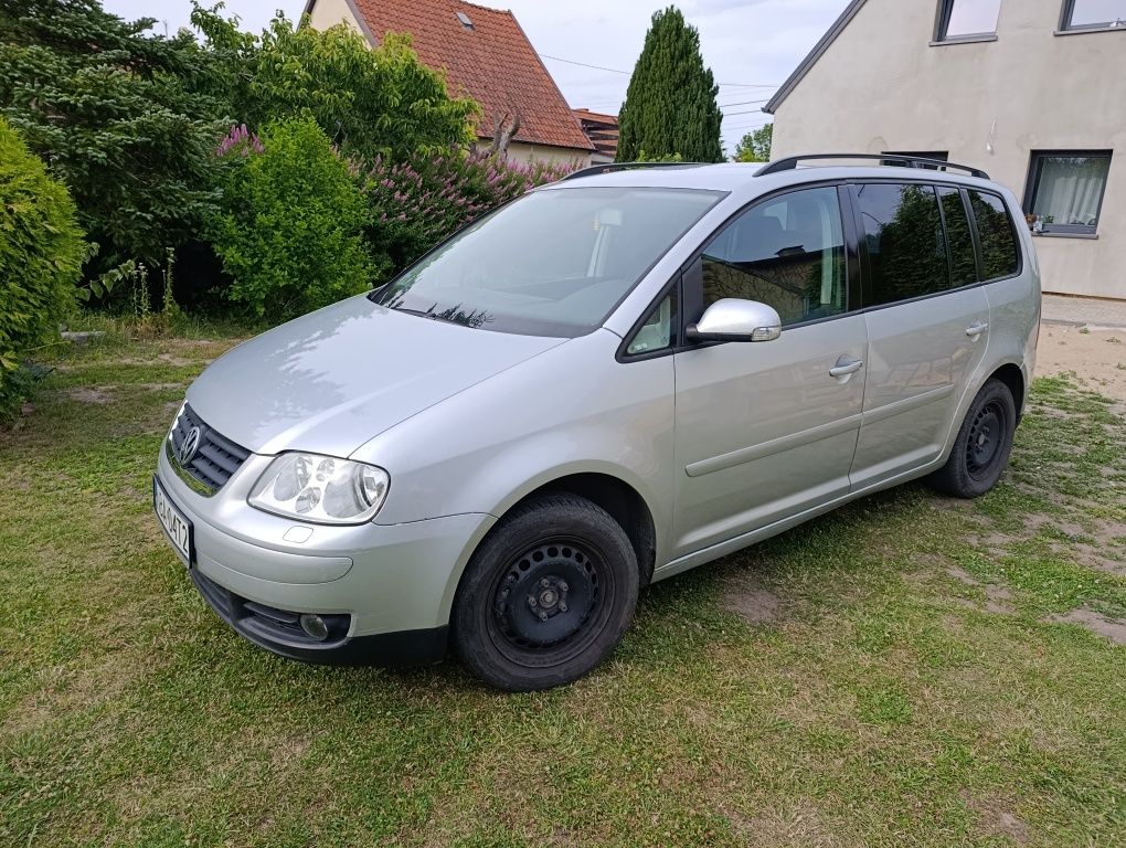 Sprzedam Volkswagen Touran Oszczedzny 7 Osobowy