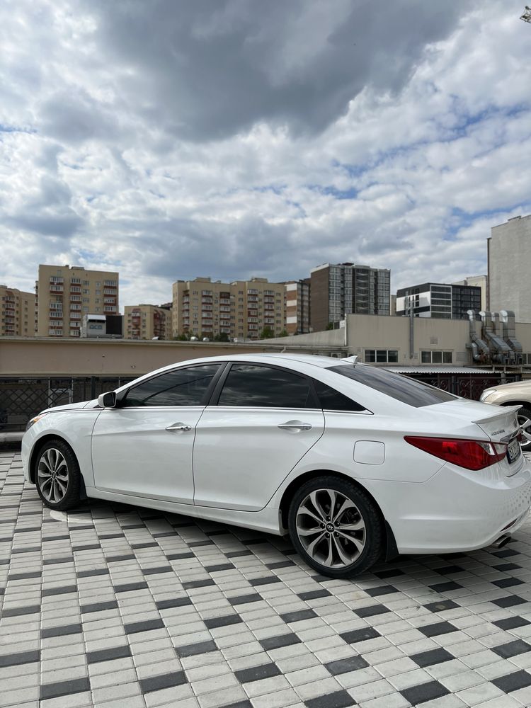 Hyundai Sonata 2013