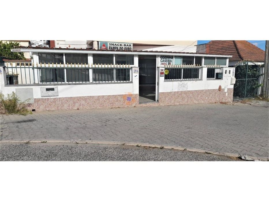 Café e Restaurante no Alto do Índio, Sobreda