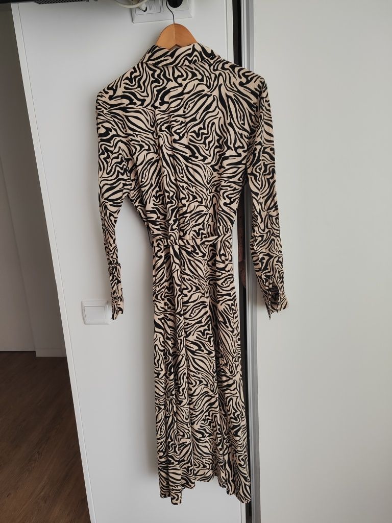 Vestido Stradivarius