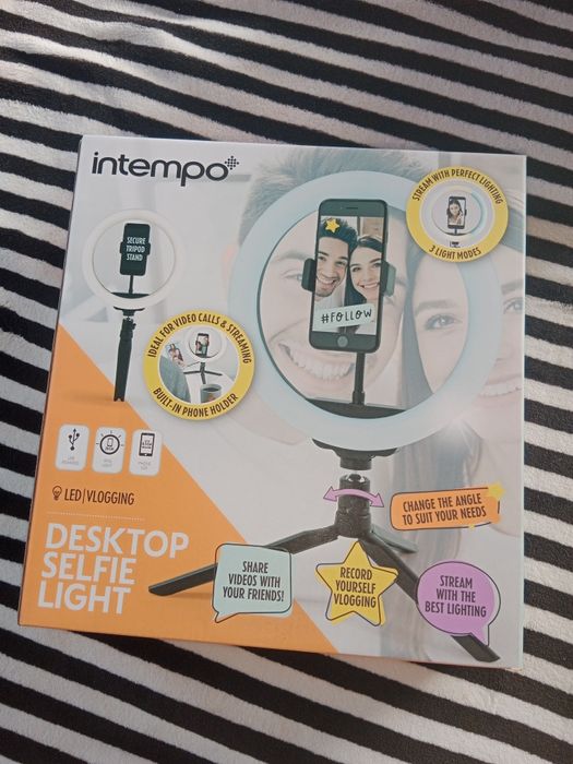 Lampa pierścieniowa do selfie