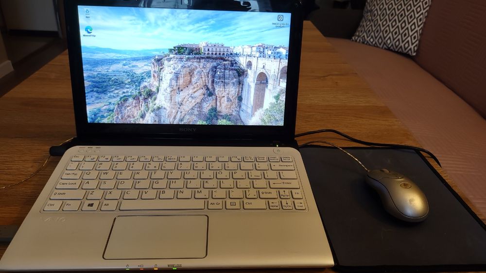 Laptop Sony Vaio SVE1113M1EW

Laptop Sony Vaio SVE1113M1EW 1