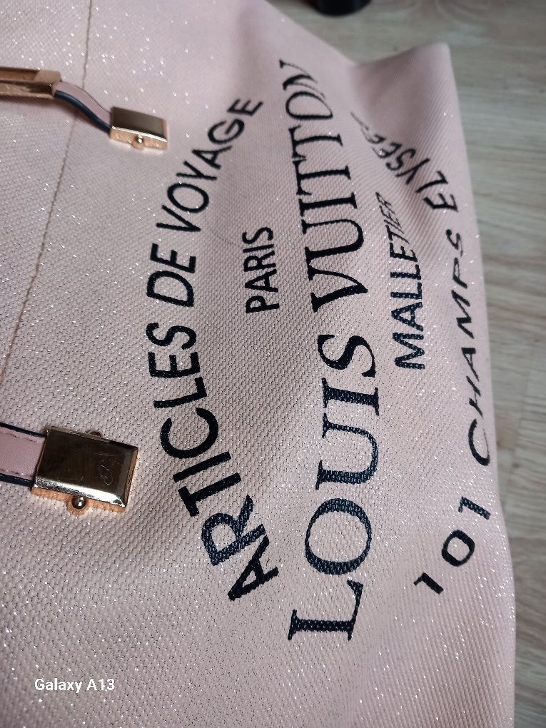 Louis vuitton malletier 101  champs elysees