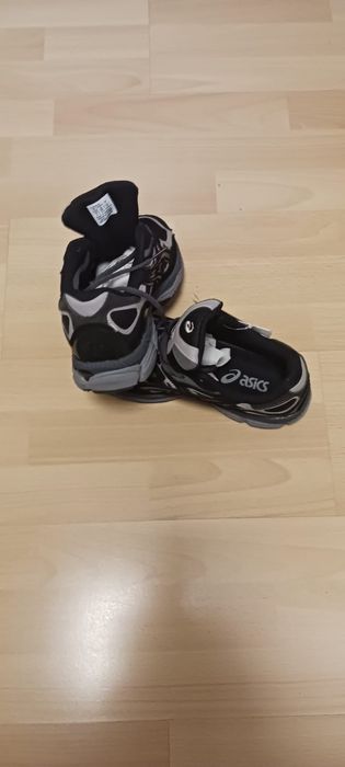 Asics gel nyc pretos