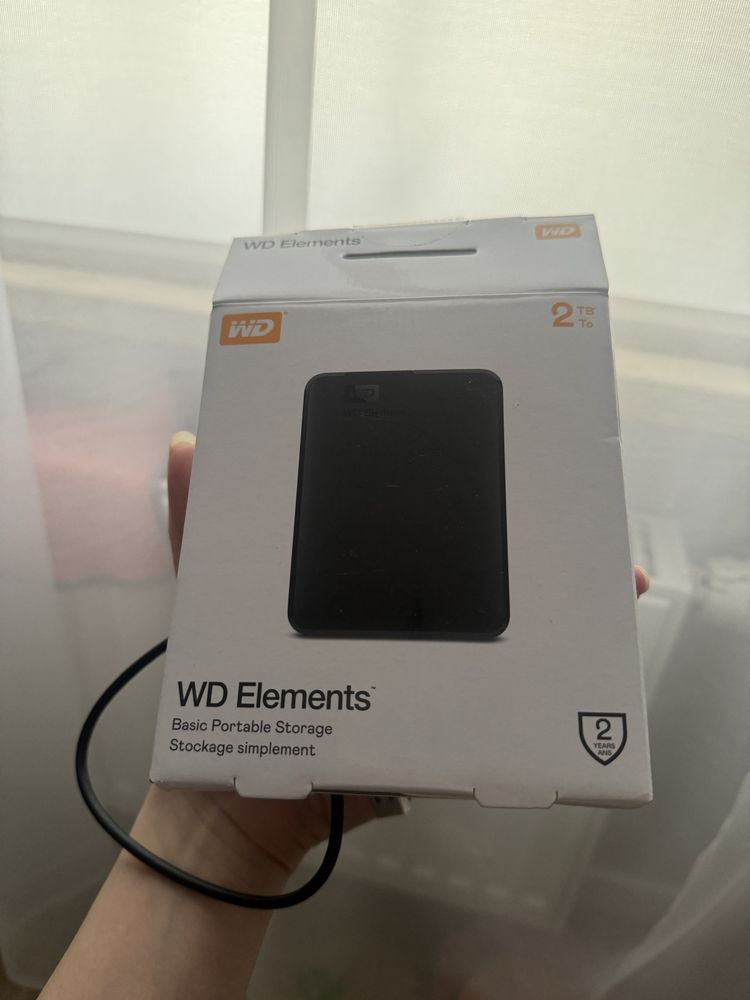 Жорсткий диск Western Digital Elements 2TB hdd