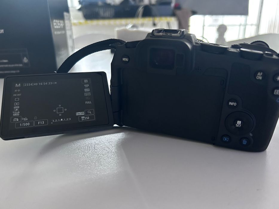 Canon EOS RP Miroless com garantia e seguro