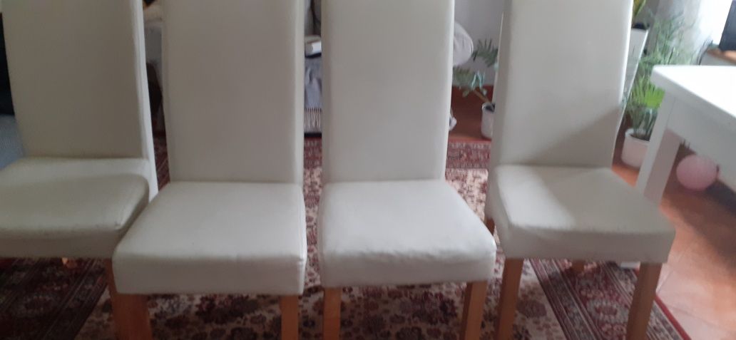 Krzesła Ysk kremowe, skóra ekologiczna