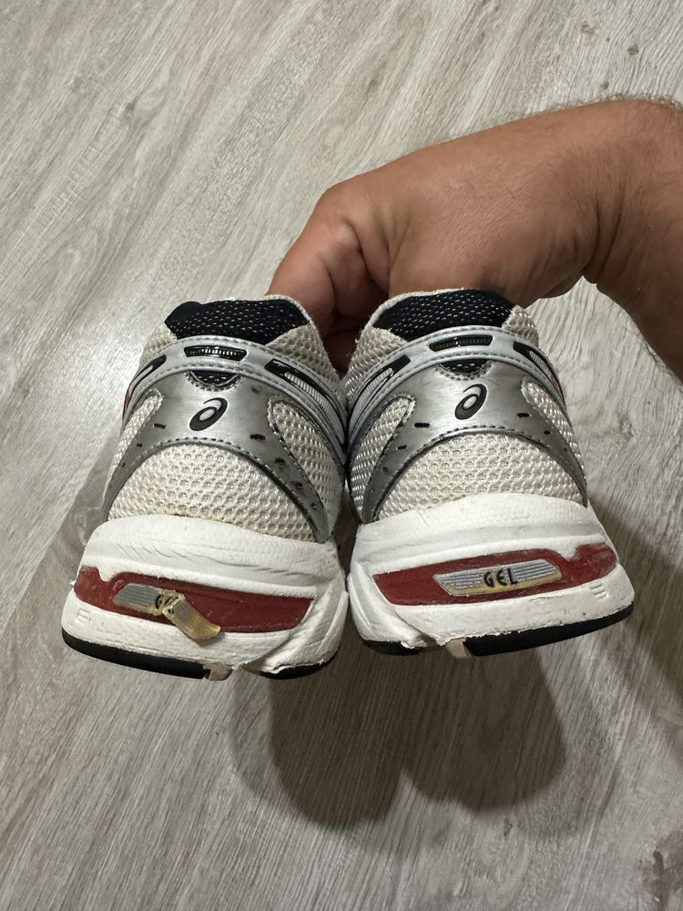 Вінтажні кросівки Asics Gel - 1140