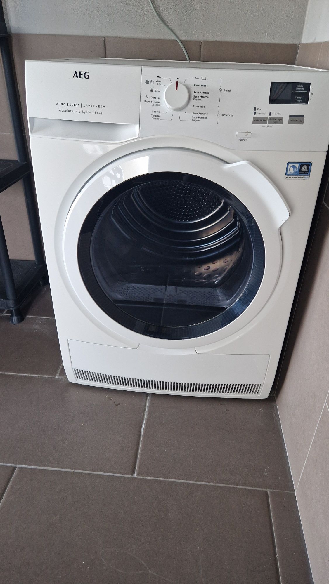Máquina de Secar Roupa AEG - AVARIA na bomba de calor
Máquina de Seca