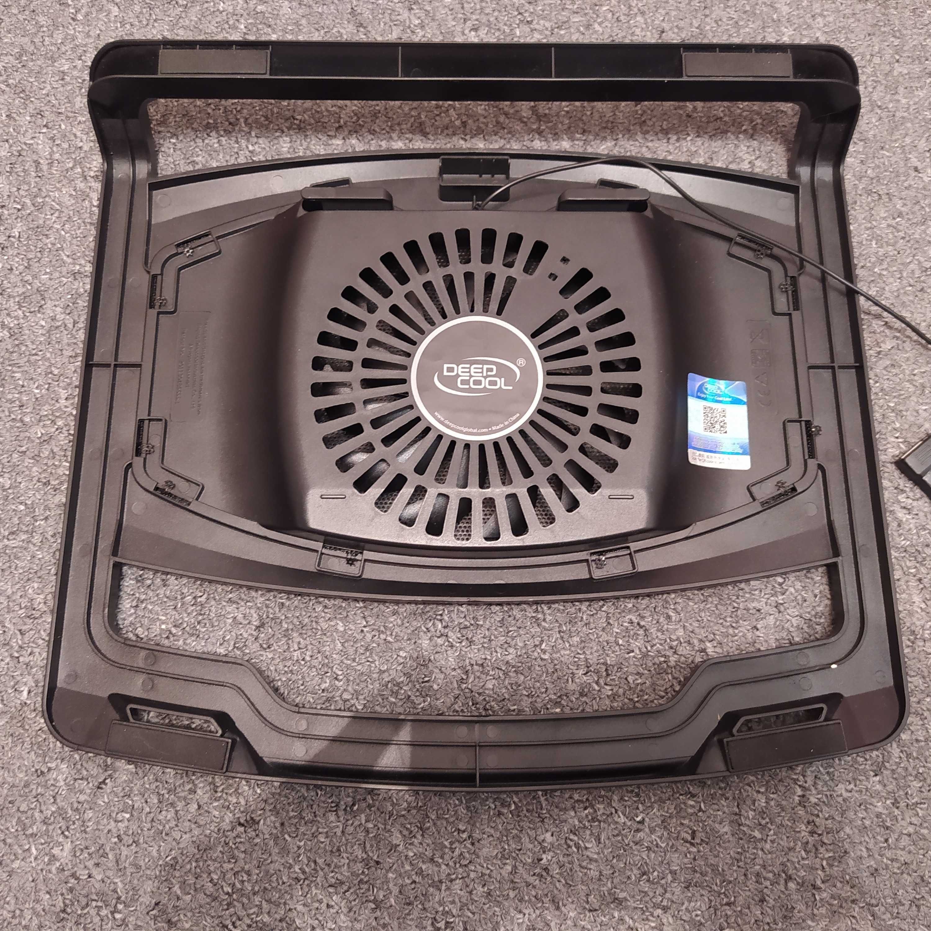 Продам новую  подставуа для ноутбука DeepCool