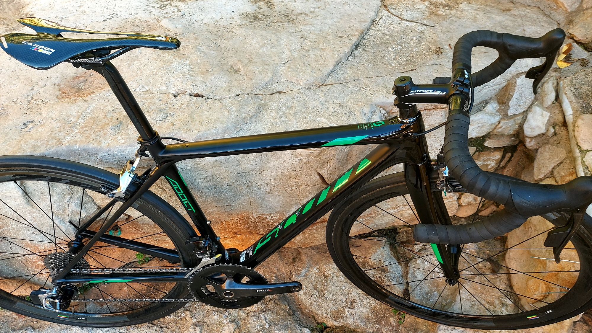 V ....Scott Addict topo Gama 6kl....T49